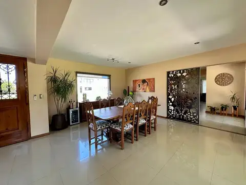 Casa en Venta, GBA Norte,  5 Ambientes en Haras Santa Maria - Los Robles