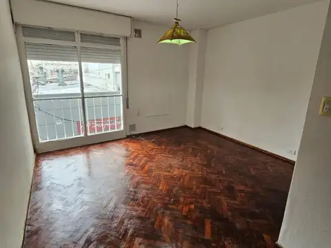 ¡Departamento Monoambiente en ALQUILER Sarmiento y Córdoba!