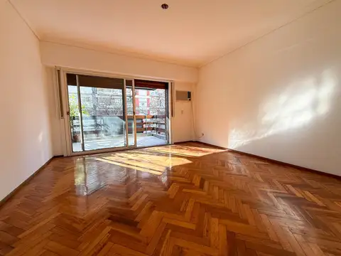 Avenida Juan Bautista Alberdi 2100, Piso 3