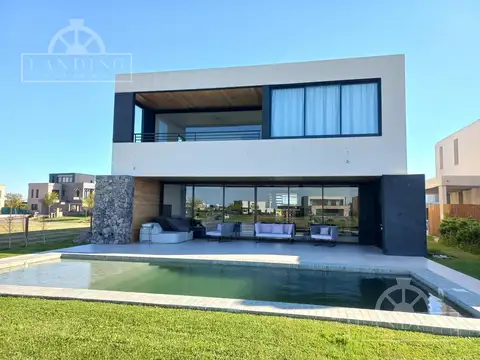 Costas Puertos del Lago