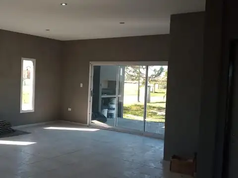 Casa en Venta con 6 cocheras