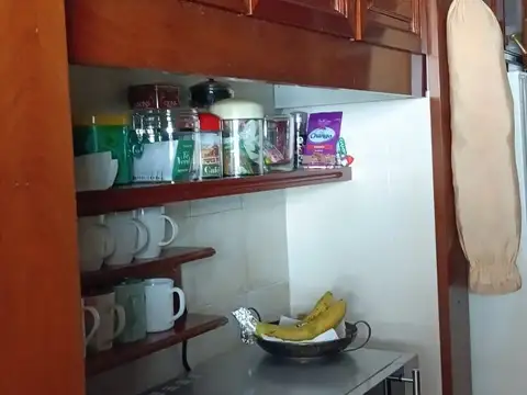 Casa 6 ambientes con 2 baños