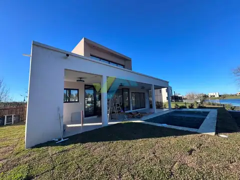 Casa en Alquiler de 3 dormitorios