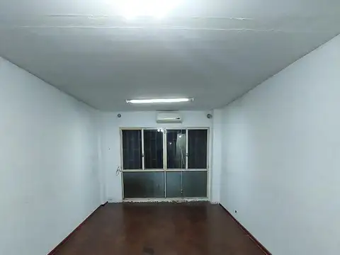 Local en Alquiler 56 años