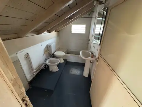 Casa 3 ambientes con 2 baños