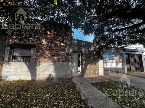 Venta de 2 casas a refaccionar. Villa Elvira,La Plata