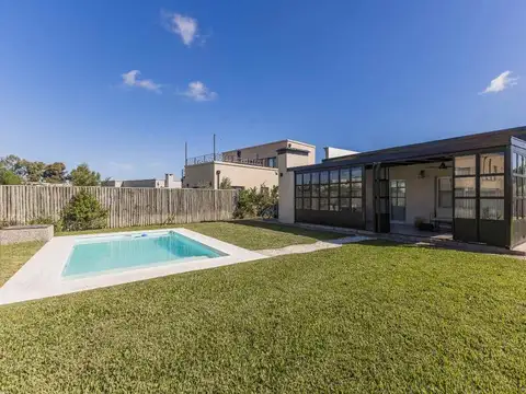 Casa en Venta en Pilar del Este - Santa Emilia, USD 179.900