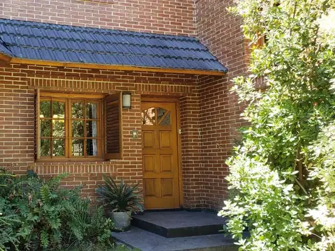 Casa en Alquiler en Cipolletti, USD 3.000