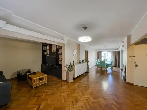 Departamento amplio de 4 Dormitorios con Oficina en el Centro