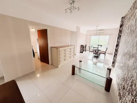 Departamento en Alquiler con 1 cocheras