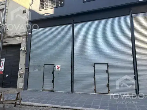 GRAN OPORTUNIDAD GALPÓN O DEPÓSITO EN FLORES COMERCIAL