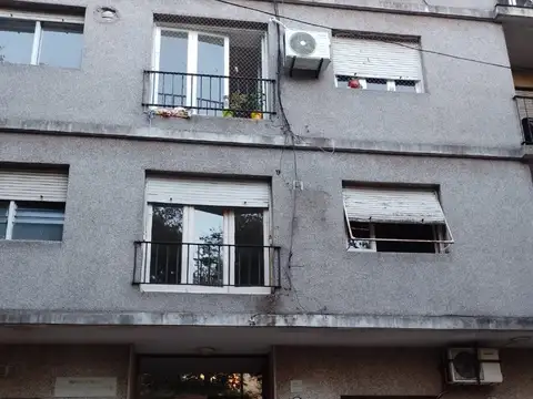 ALQUILER DEPARTAMENTO 2 AMBIENTES MUY BUEN ESTADO.