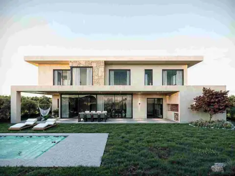 CASA EN VENTA OBRA GRUESA MZA NORTE  + MATERIALES
