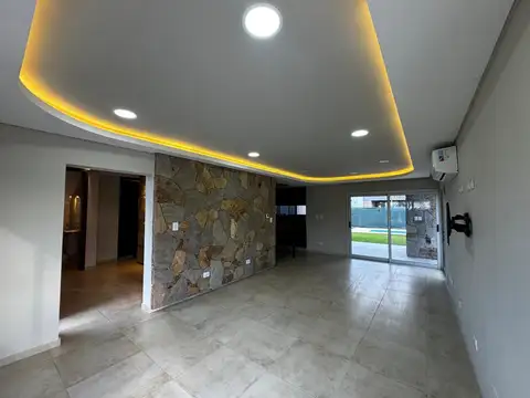 Casa en Alquiler de 3 dormitorios