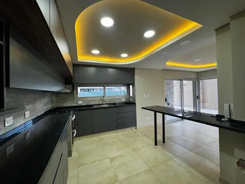 Casa en Alquiler al Norte