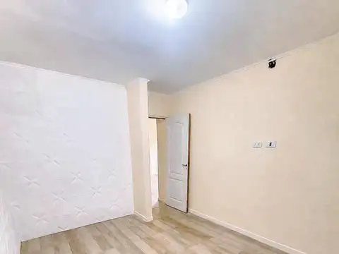 Casa en Alquiler con 2 cocheras