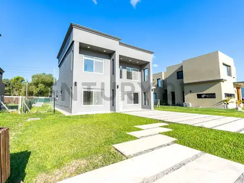 VENTA CASA 4 AMB BARRIO CERRADO ALVAREZ DEL BOSQUE MORENO