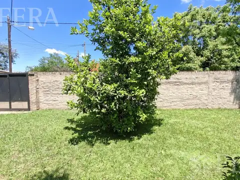 Venta quinta 4 ambientes con piscina y quincho en Francisco Alvarez