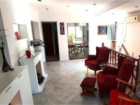 Depto Tipo Casa en Venta de 4 ambientes