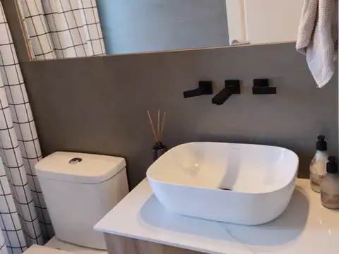 Casa en Alquiler 1 año