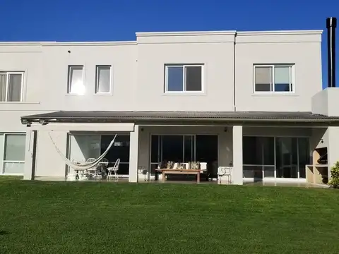 Estancias del Pilar  - La Argentina 4 UF 100
