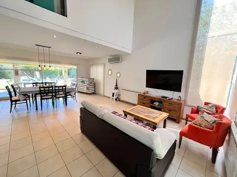 Cadaqués Funes Hills