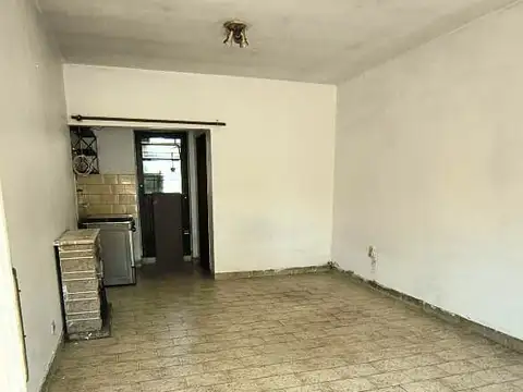 Local en Alquiler en Florida, $ 400.000