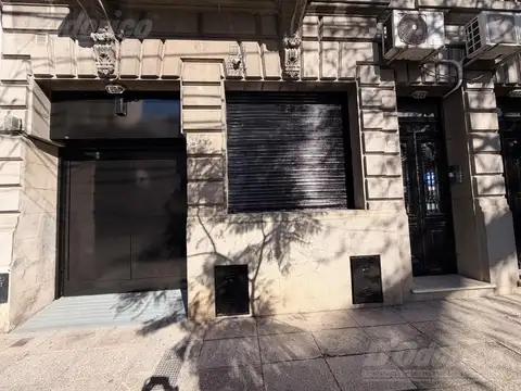 Oficina con depósito en alquiler en Caballito.