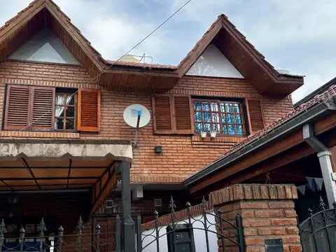 Venta de Duplex Florencio Varela Centro