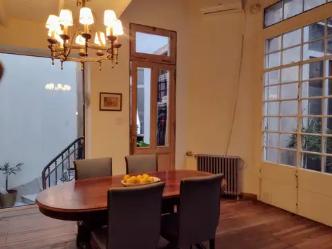Depto Tipo Casa 4 ambientes con 2 baños