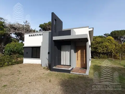 Depto Tipo Casa en Venta con 1 cocheras