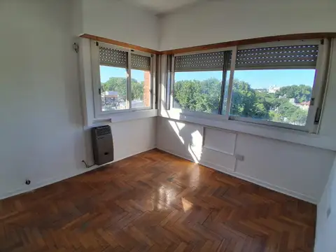 Departamento en Alquiler en Villa Devoto, $ 700.000