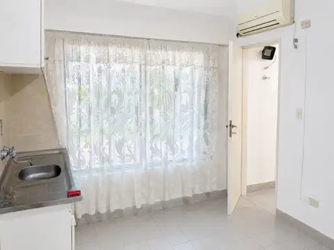 Departamento en Alquiler en Rafael Calzada, $ 550.000