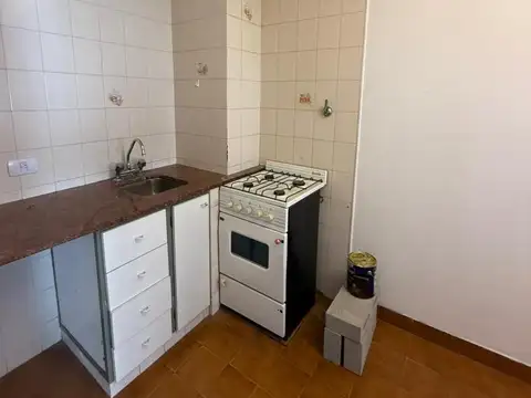 Departamento 3 ambientes con 1 baño