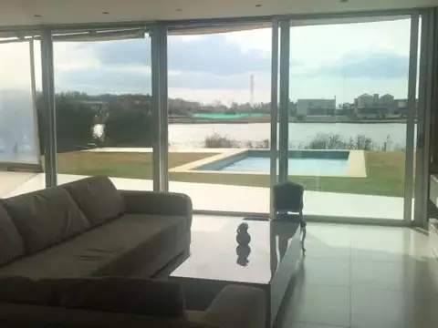Casa en Venta de 5 dormitorios