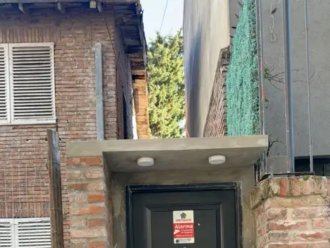 Depto Tipo Casa 3 ambientes con 1 baño