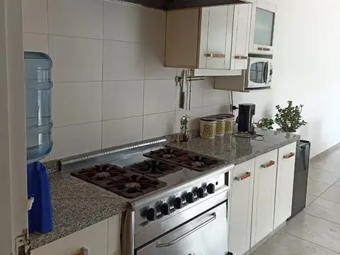 CHALET EN ZONA 1