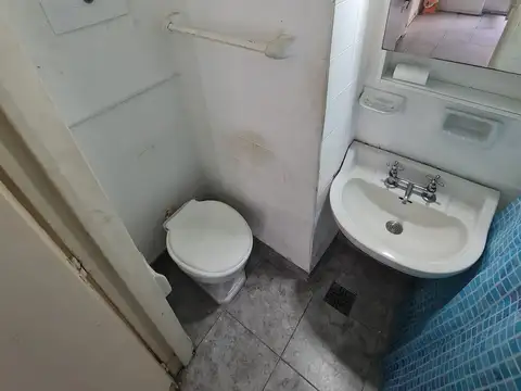 Bartolomé Mitre 2000, Piso 2