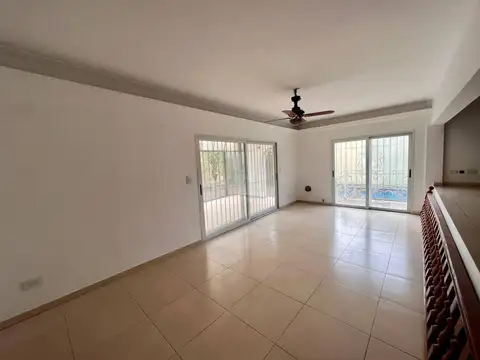 Casa en Venta en Monte Grande, USD 200.000