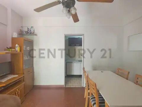 PJE. LAS TUNAS 11100, Piso 1