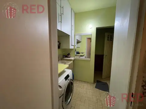 Vende Casa con Local comercial y Departamento en Cipolletti