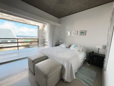 Casa en Alquiler Temporal con 1 cochera