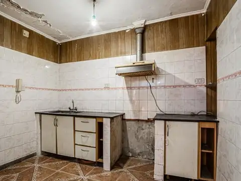 Depto Tipo Casa en Venta 50 años