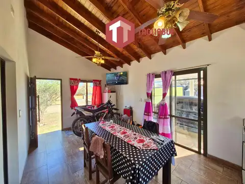 Casa en Venta con 2 cocheras
