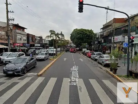 Avenida Bartolomé Mitre e/ Carlos Villate y Rastreador Fournier