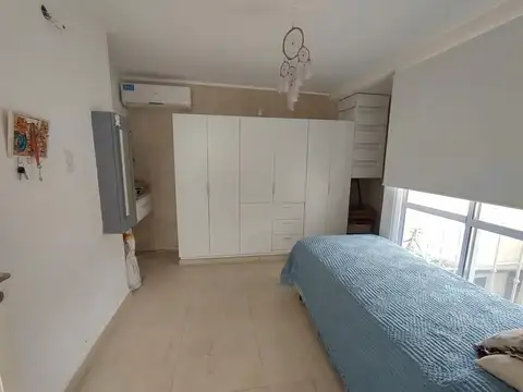 Depto Tipo Casa 4 ambientes con 2 baños