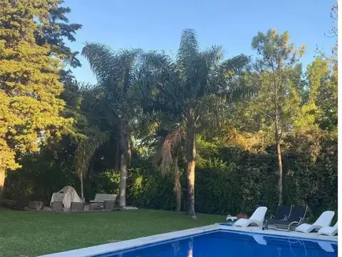 Casa 4 ambientes con 4 baños