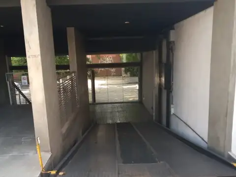 Cochera en Venta con acceso Rampa Movil