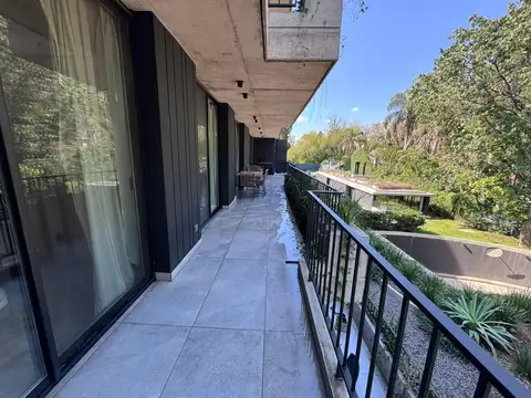 Departamento en Venta en Barrio Parque Leloir, USD 480.000