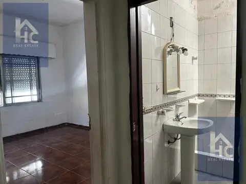 Casa 3 ambientes con 1 baño